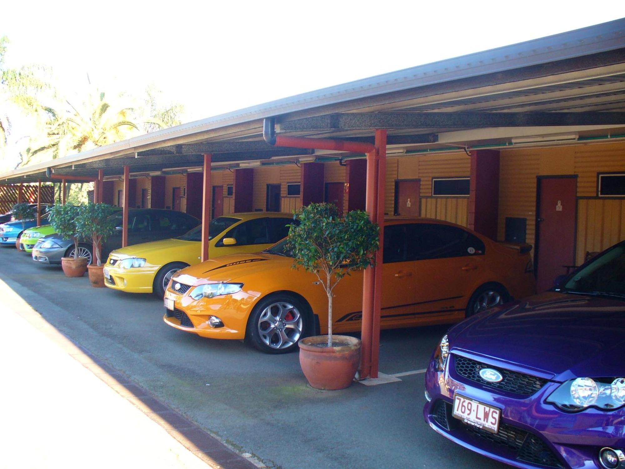 Motel Oasis Kingaroy Ngoại thất bức ảnh