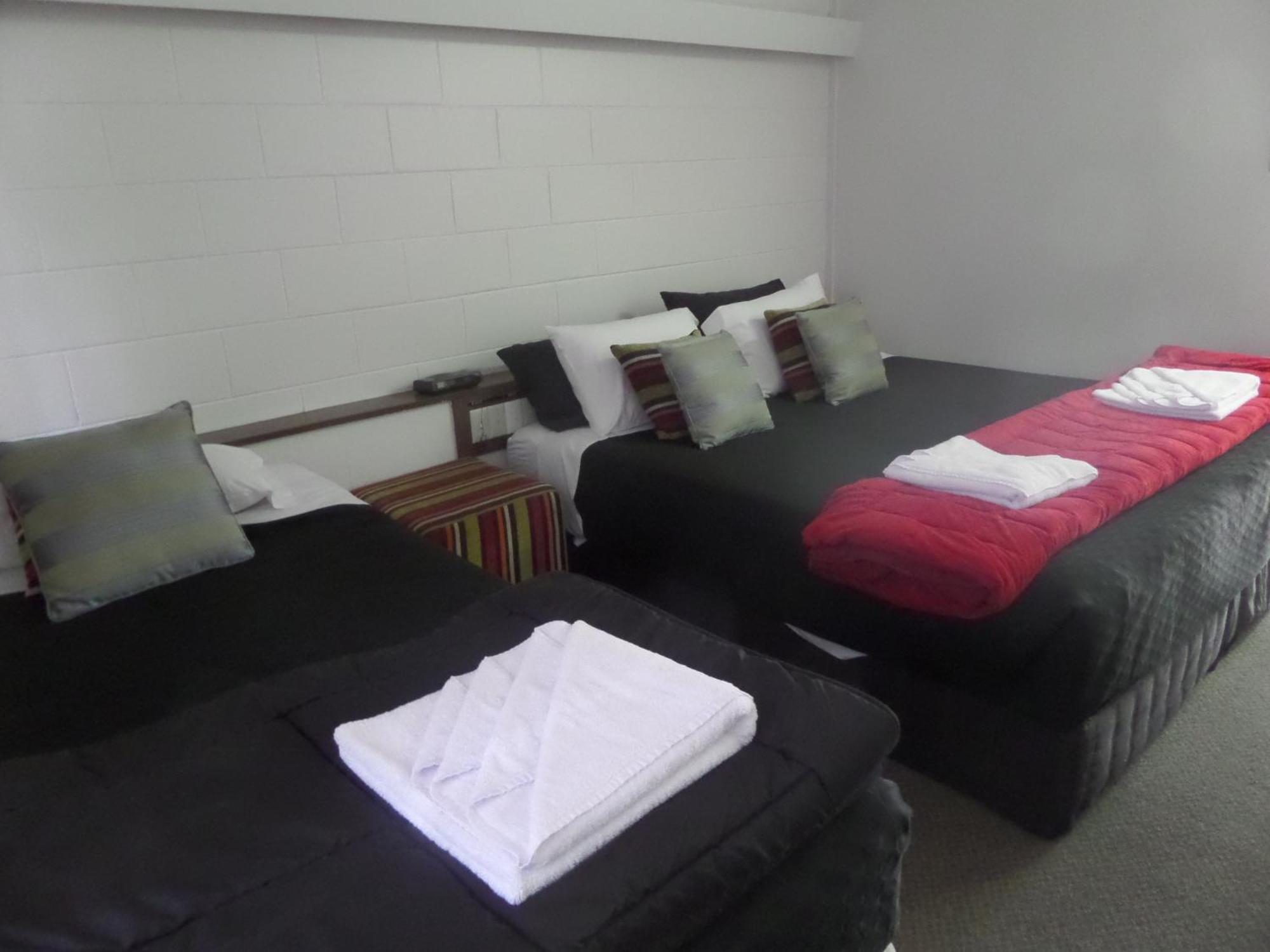 Motel Oasis Kingaroy Phòng bức ảnh