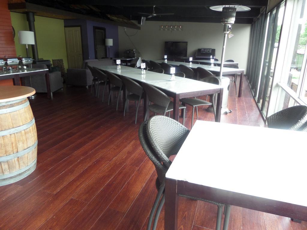Motel Oasis Kingaroy Ngoại thất bức ảnh