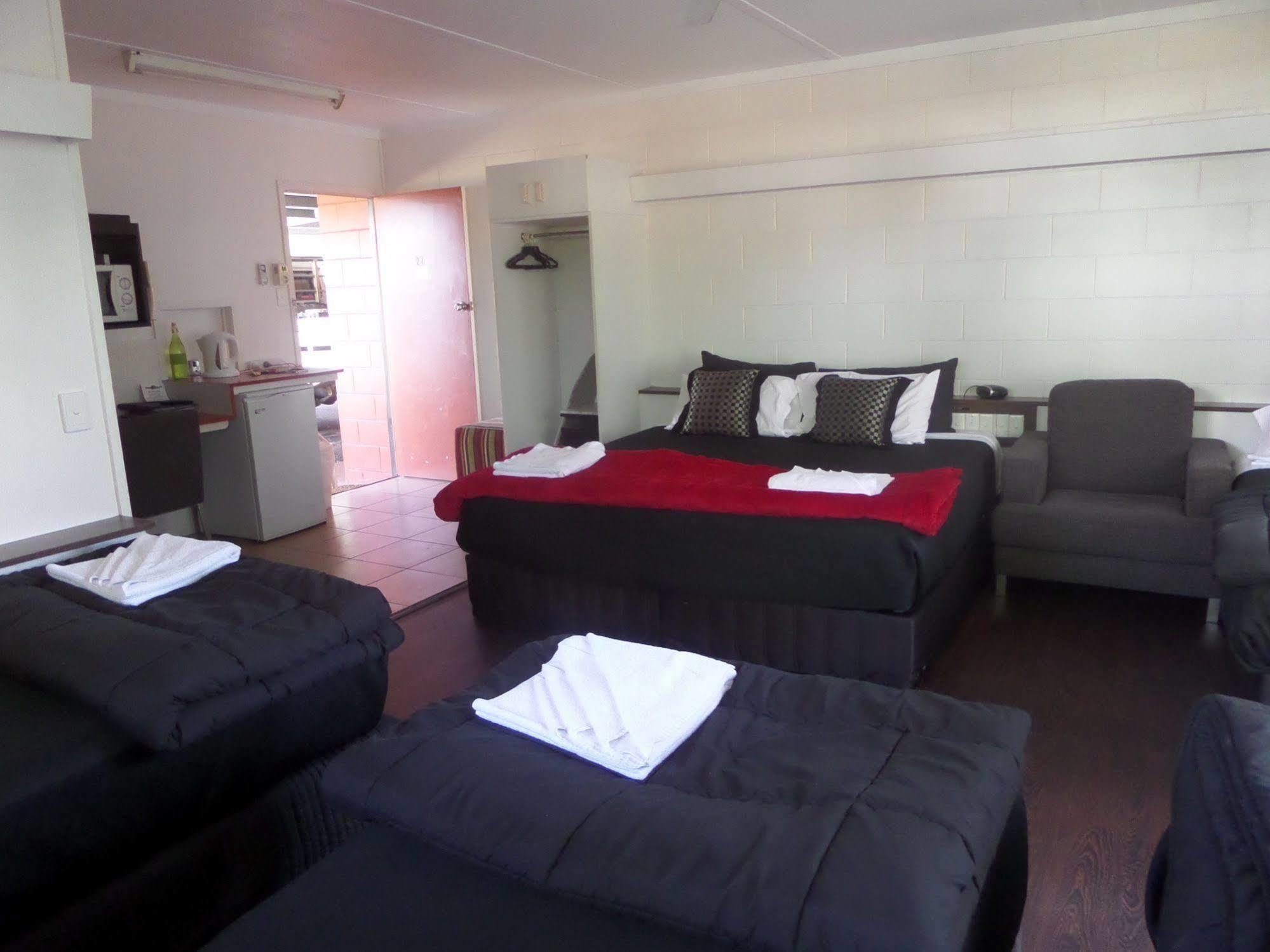 Motel Oasis Kingaroy Ngoại thất bức ảnh